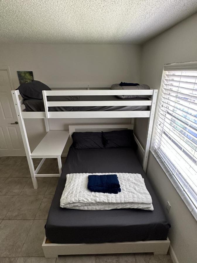 Miami'S Cozy Tropical Getawayヴィラ エクステリア 写真